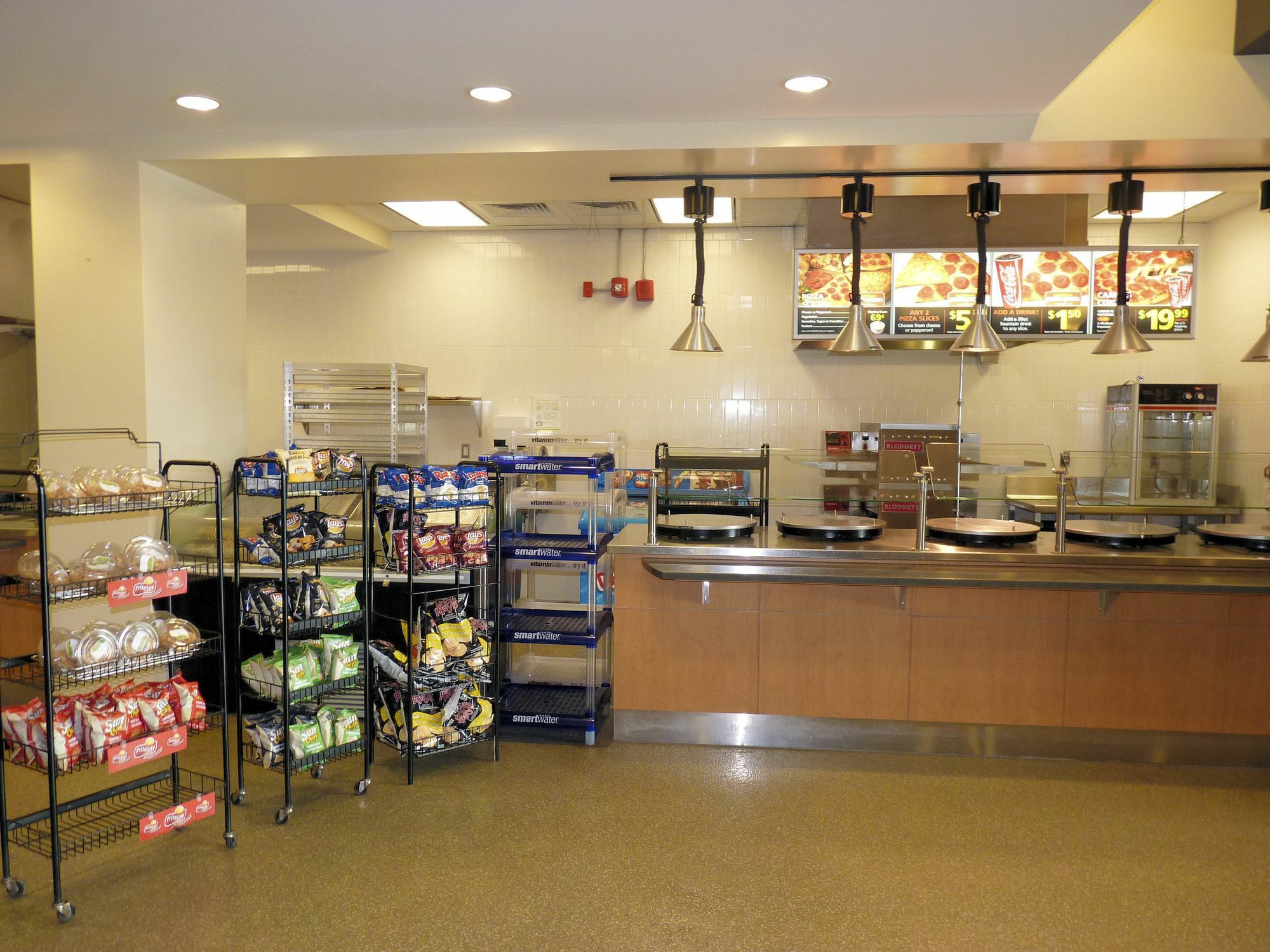 Humber College Lakeshore Campus Residence Торонто Екстериор снимка